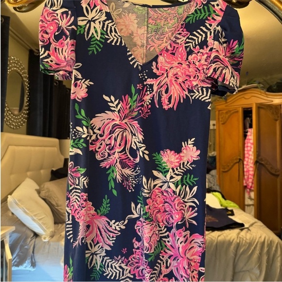 Lilly Pulitzer Floral V-Neck Dress - Picture 2 of 6